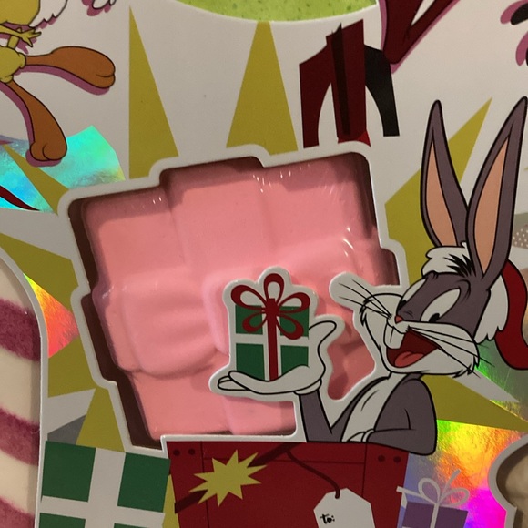 BRAND NEW BATH BOMB SET! NIB! NWT! SMOKE FREE HOME! - Picture 6 of 8